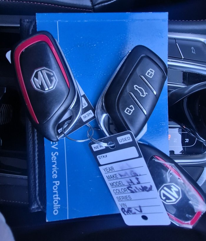 2021 MG HS PHEV Essence