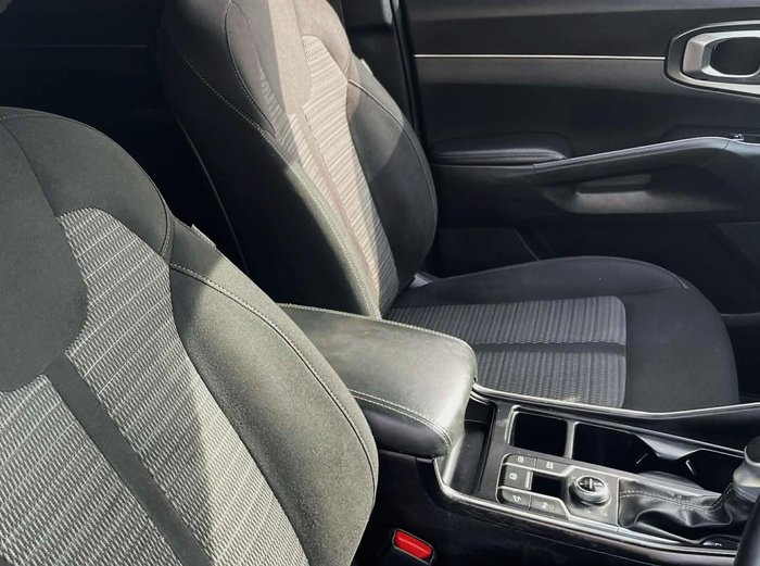 2022 Kia Sorento Sport