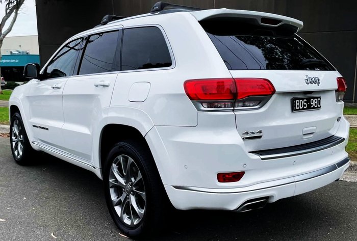 2020 Jeep Grand Cherokee Summit