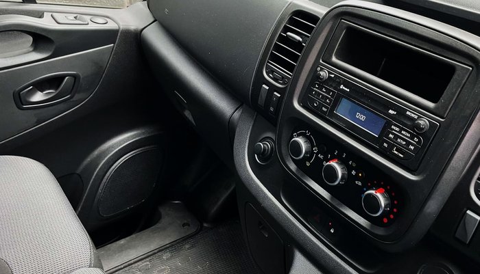 2021 Renault Trafic Premium 103kW