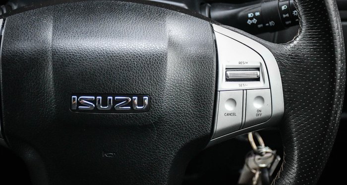 2020 Isuzu MU-X LS-U