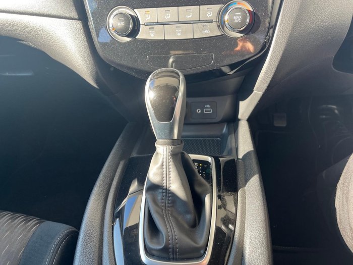 2021 Nissan X-TRAIL ST