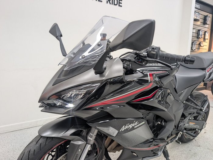 2022 Kawasaki NINJA 1000SX grey