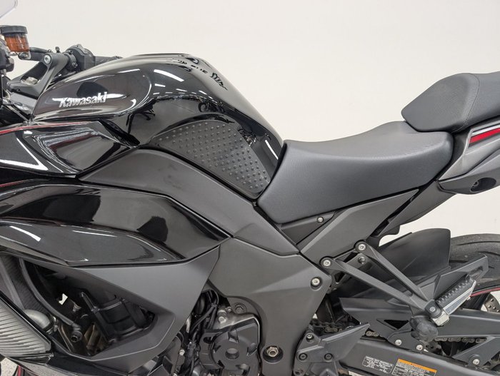 2022 Kawasaki NINJA 1000SX grey