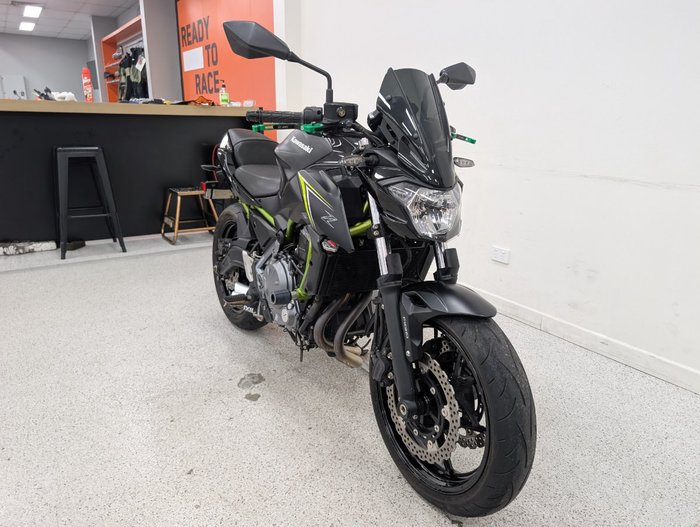 Kawasaki Z650L (LAMS)