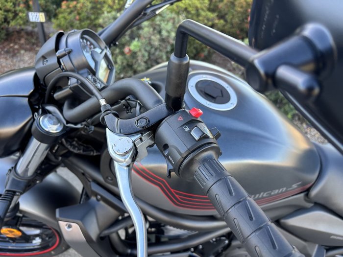 2025 Kawasaki VULCAN S Grey
