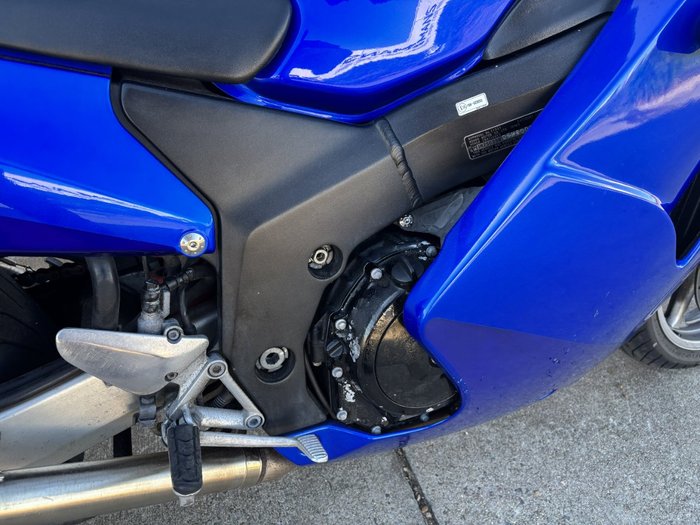 2005 Honda CBR1100XX (SUPER BLACKBIRD) Blue