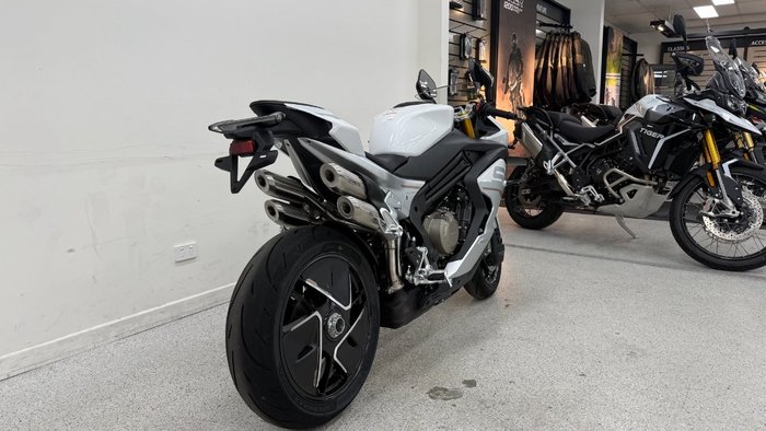 2026 CFMOTO 750SR-S Sports White