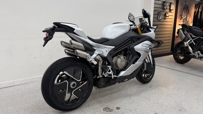 2026 CFMOTO 750SR-S Sports White