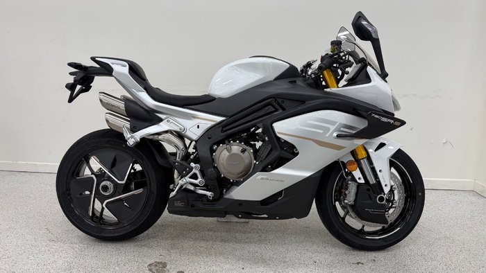 2026 CFMOTO 750SR-S Sports White
