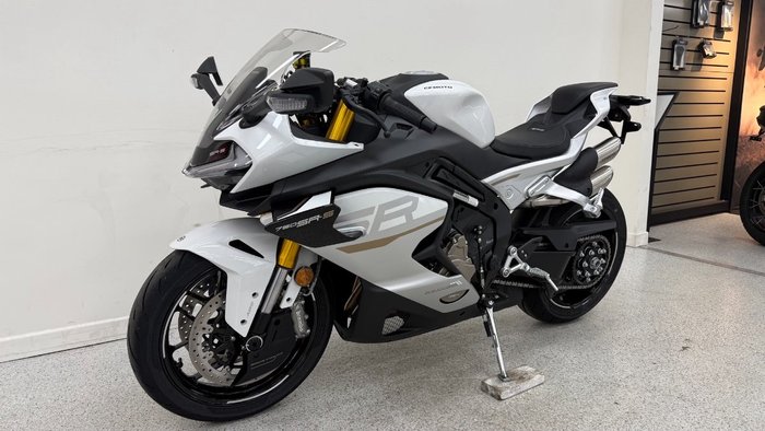 2026 CFMOTO 750SR-S Sports White