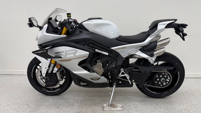 2026 CFMOTO 750SR-S Sports White