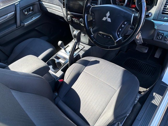 2019 Mitsubishi Pajero GLX