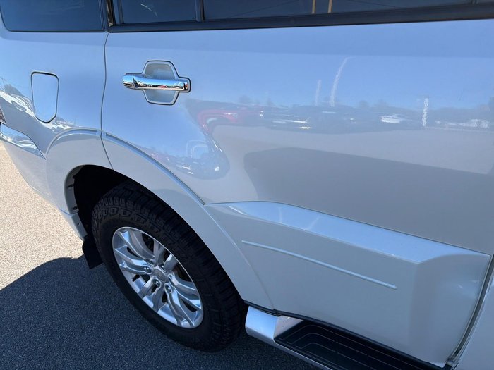 2019 Mitsubishi Pajero GLX