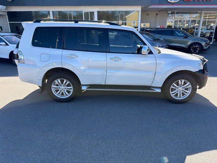 2019 Mitsubishi Pajero GLX