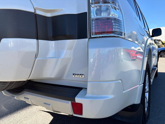 2019 Mitsubishi Pajero GLX
