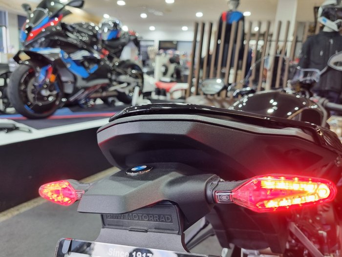 2026 BMW Motorrad S 1000 RR RACE BLACK STORM METALLIC