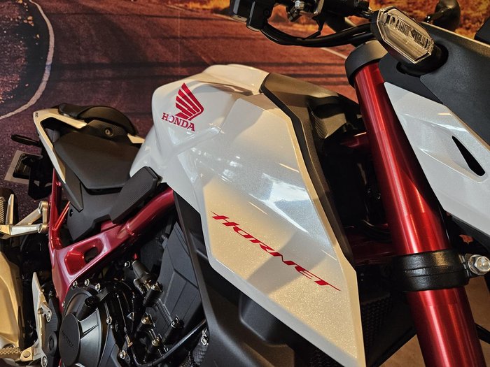 2023 Honda CB750 Hornet CB White