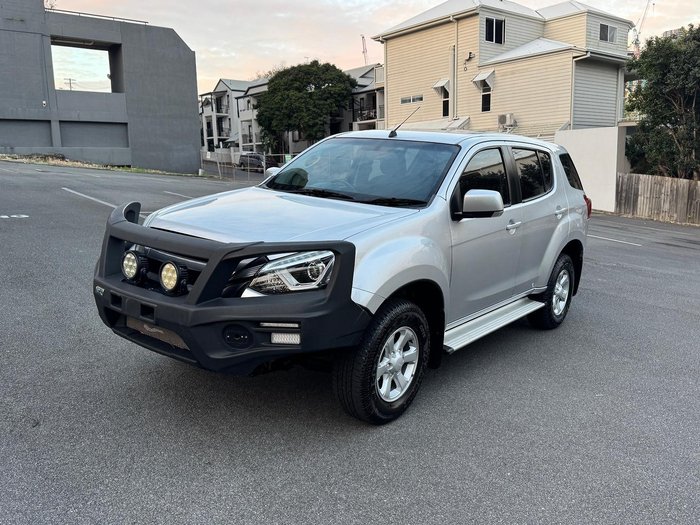 2020 Isuzu MU-X