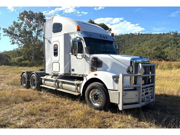 2015 Freightliner Coronado