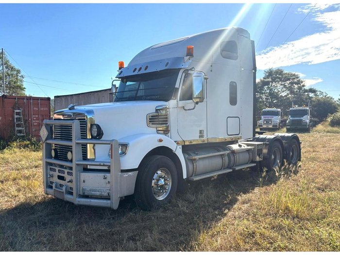 2015 Freightliner Coronado FLX