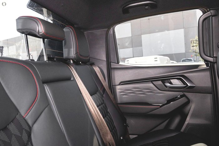 2025 Isuzu D-MAX X-TERRAIN