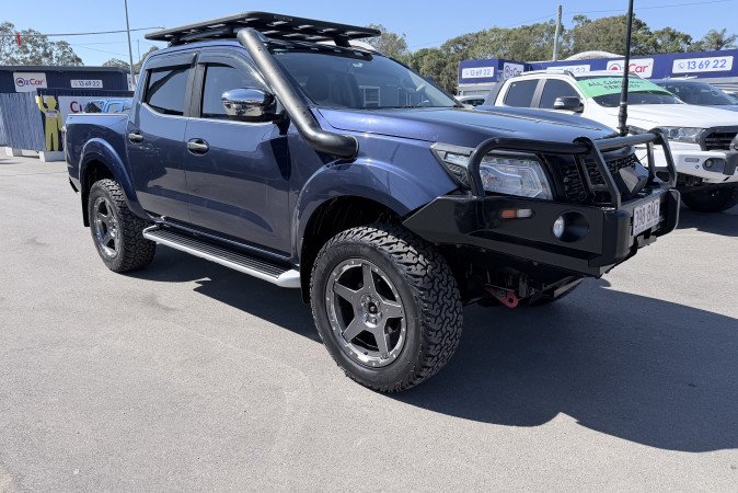 2017 NISSAN NAVARA