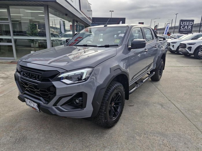 2025 Isuzu D-MAX BLADE