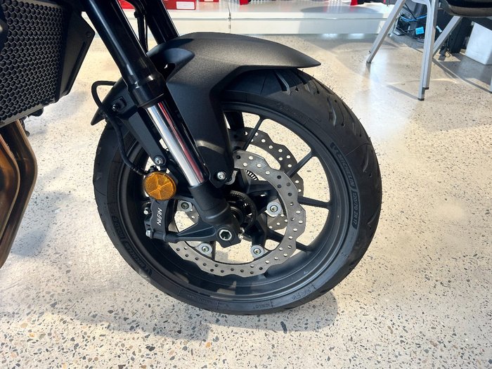 2025 Honda CB750 (HORNET) BLACK