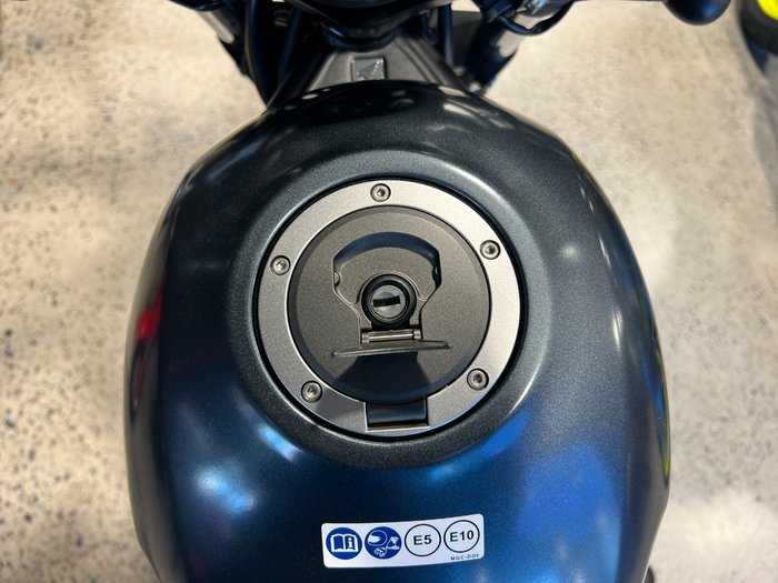 2025 Honda CMX 500 BLACK