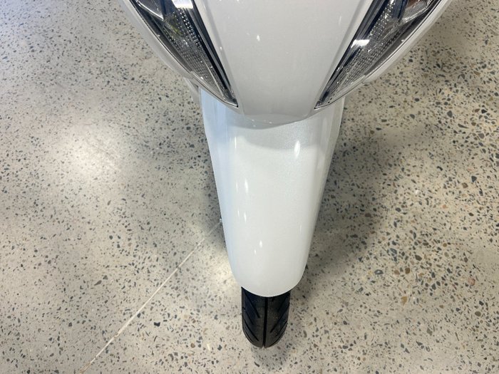 2027 Honda NSC110 DIO WHITE