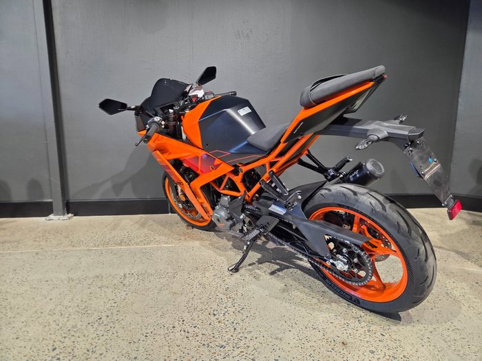 2024 Ktm RC 390 ORANGE
