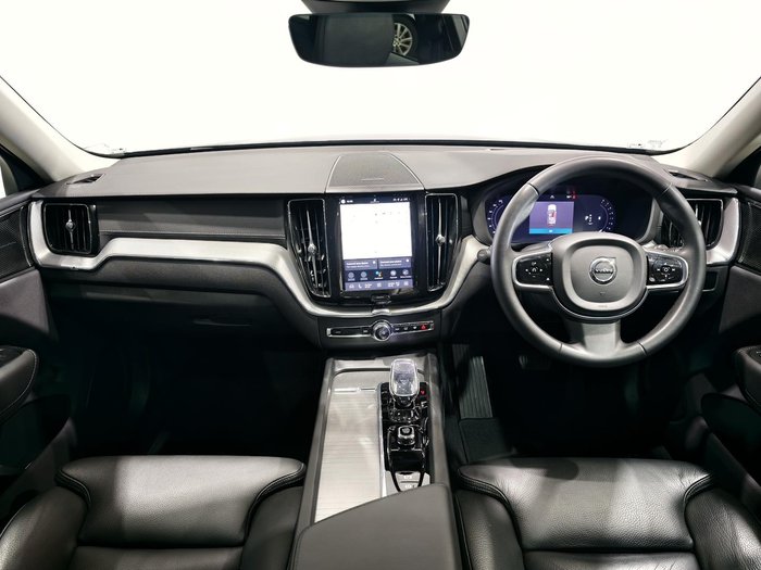 2022 Volvo XC60 Ultimate B6 Dark