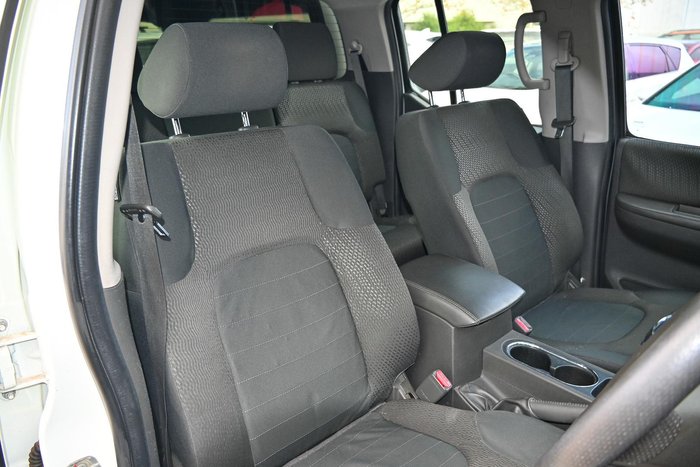 2011 Nissan Navara ST-X 550