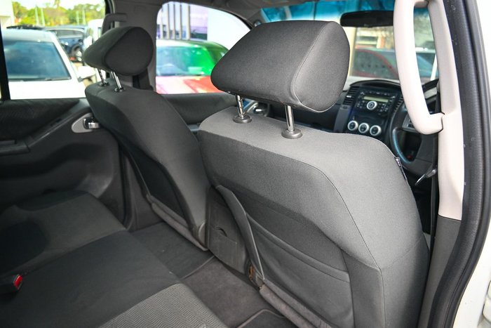 2011 Nissan Navara ST-X 550