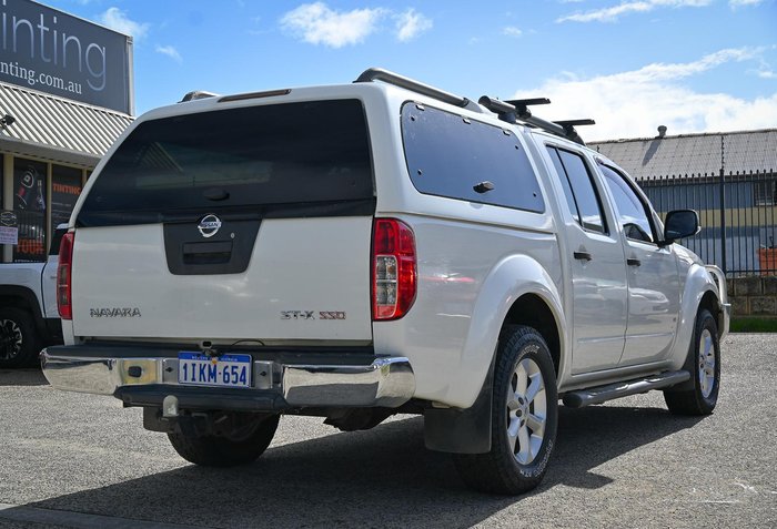 2011 Nissan Navara ST-X 550