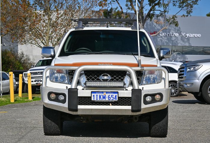2011 Nissan Navara ST-X 550
