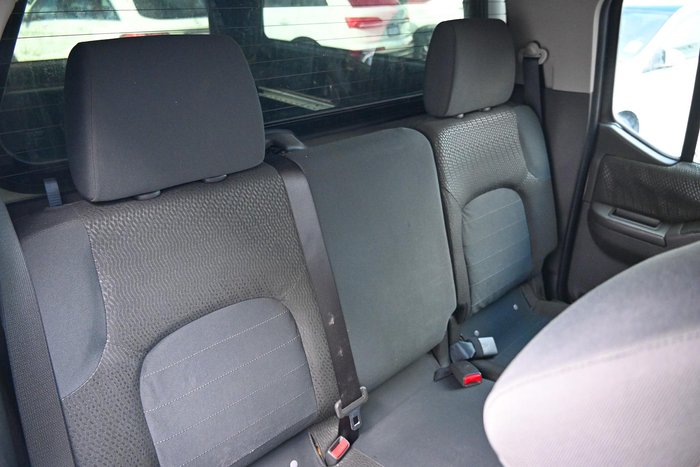 2011 Nissan Navara ST-X 550
