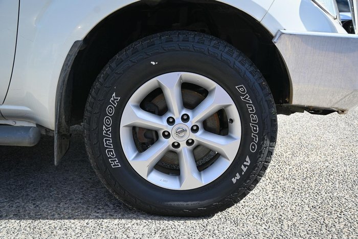 2011 Nissan Navara ST-X 550