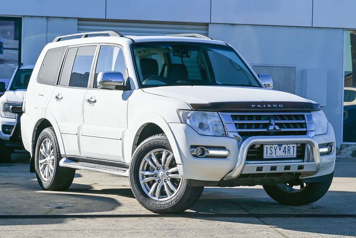 2018 Mitsubishi Pajero Exceed