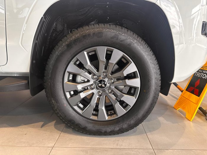 2026 Mitsubishi Triton GLS
