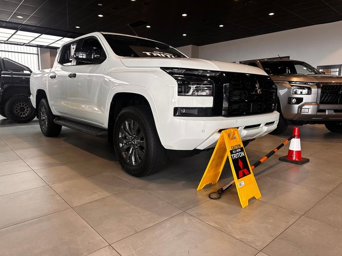 2026 Mitsubishi Triton GLS