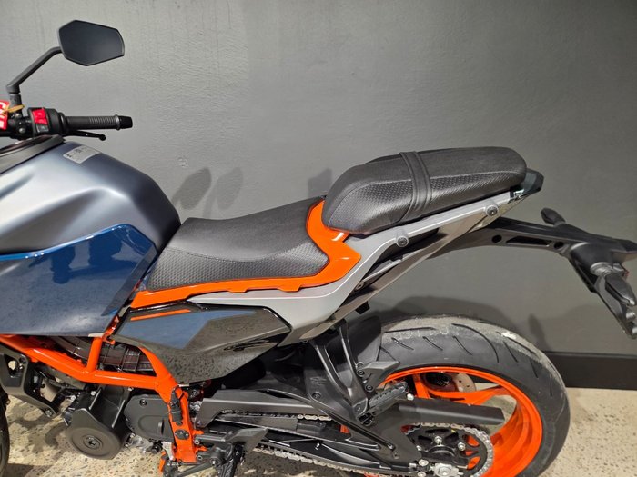 2025 Ktm 390 DUKE ORANGE