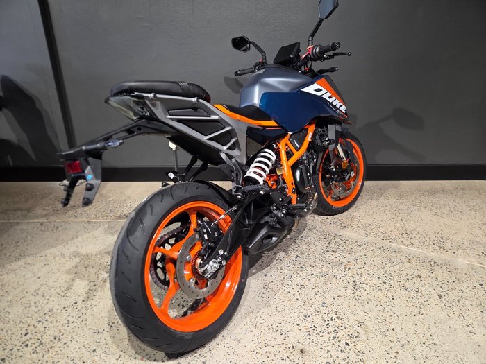 2025 Ktm 390 DUKE ORANGE
