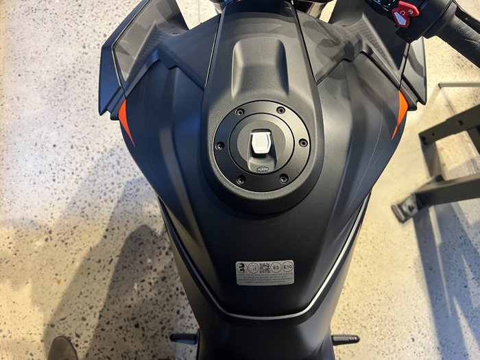2026 Ktm 1290 SUPER DUKE R EVO ORANGE