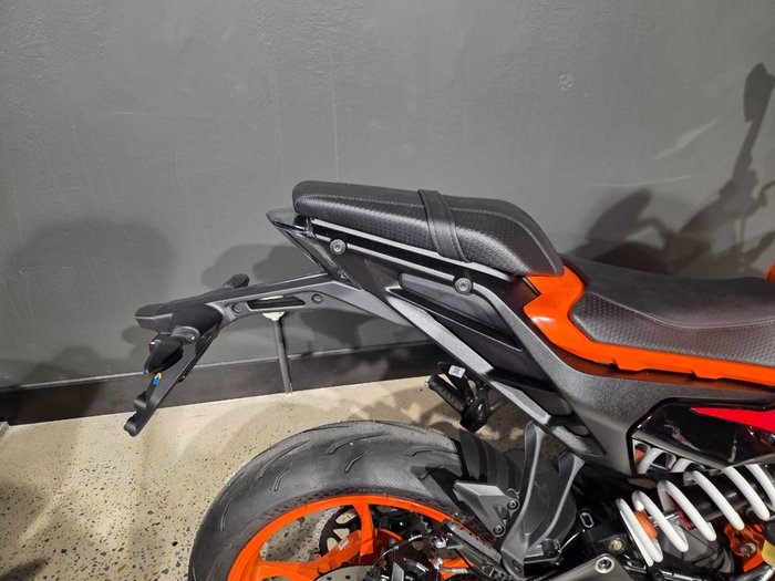 2025 Ktm 390 DUKE ORANGE