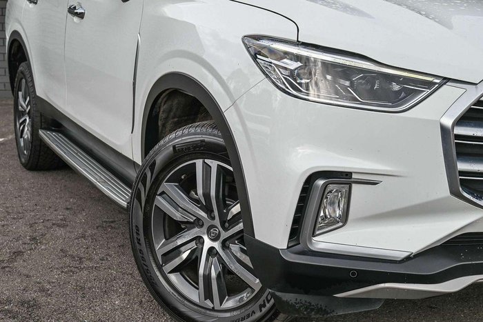 2023 LDV D90 Executive
