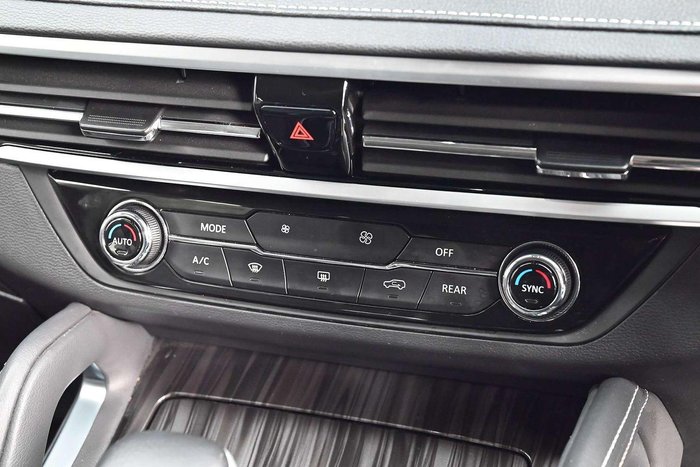 2023 LDV D90 Executive