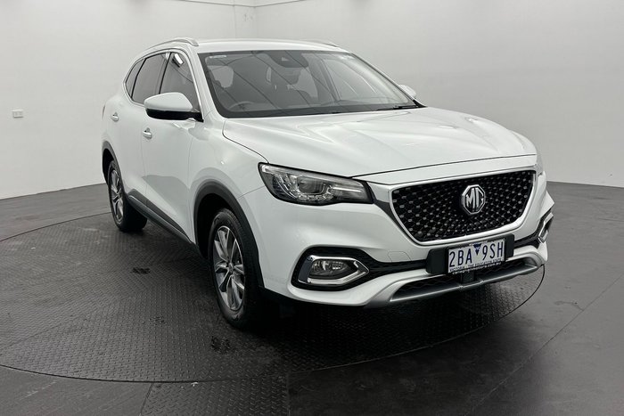 2022 MG HS