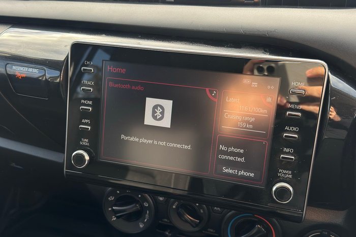 2023 Toyota Hilux SR
